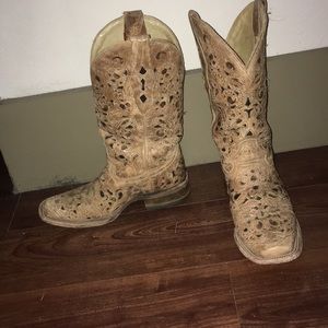 Corral boots ❤️